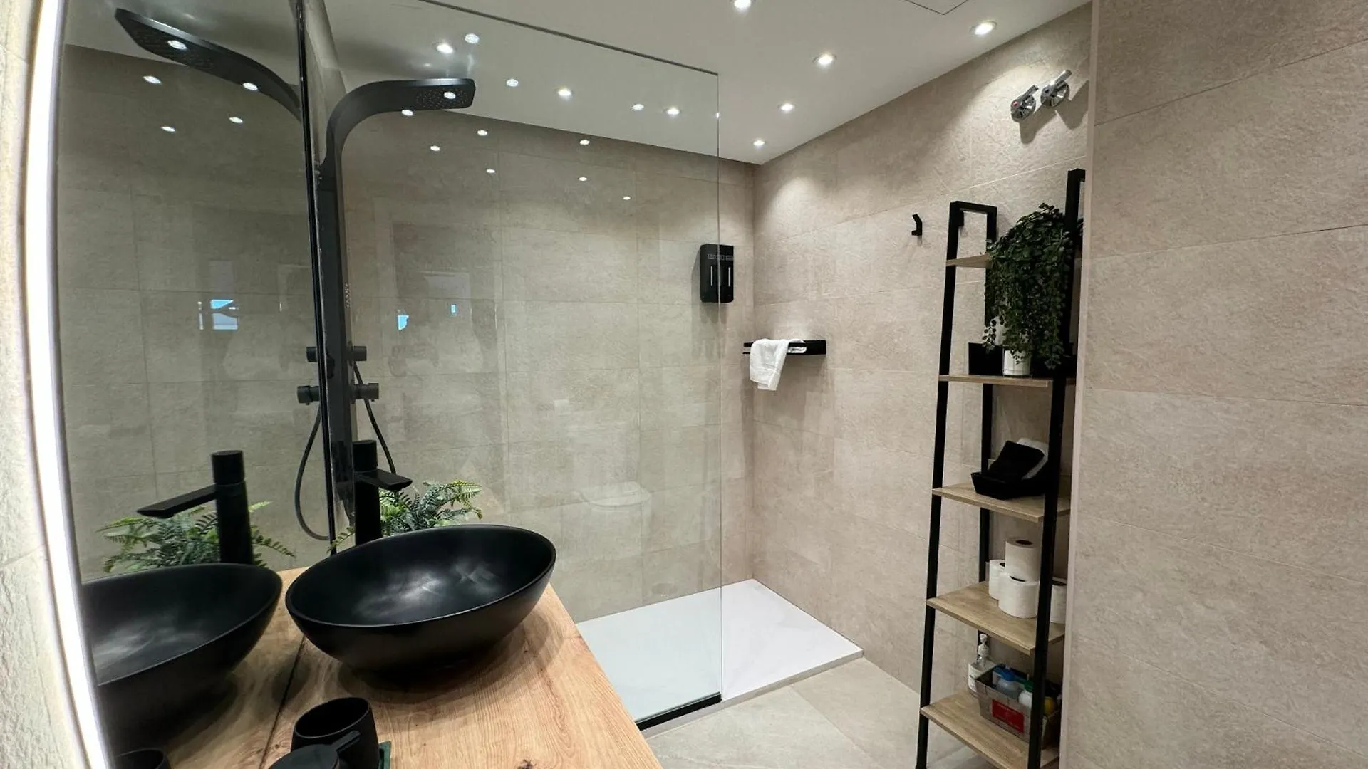 Apartment Zelun Suite Torremolinos Center Spain