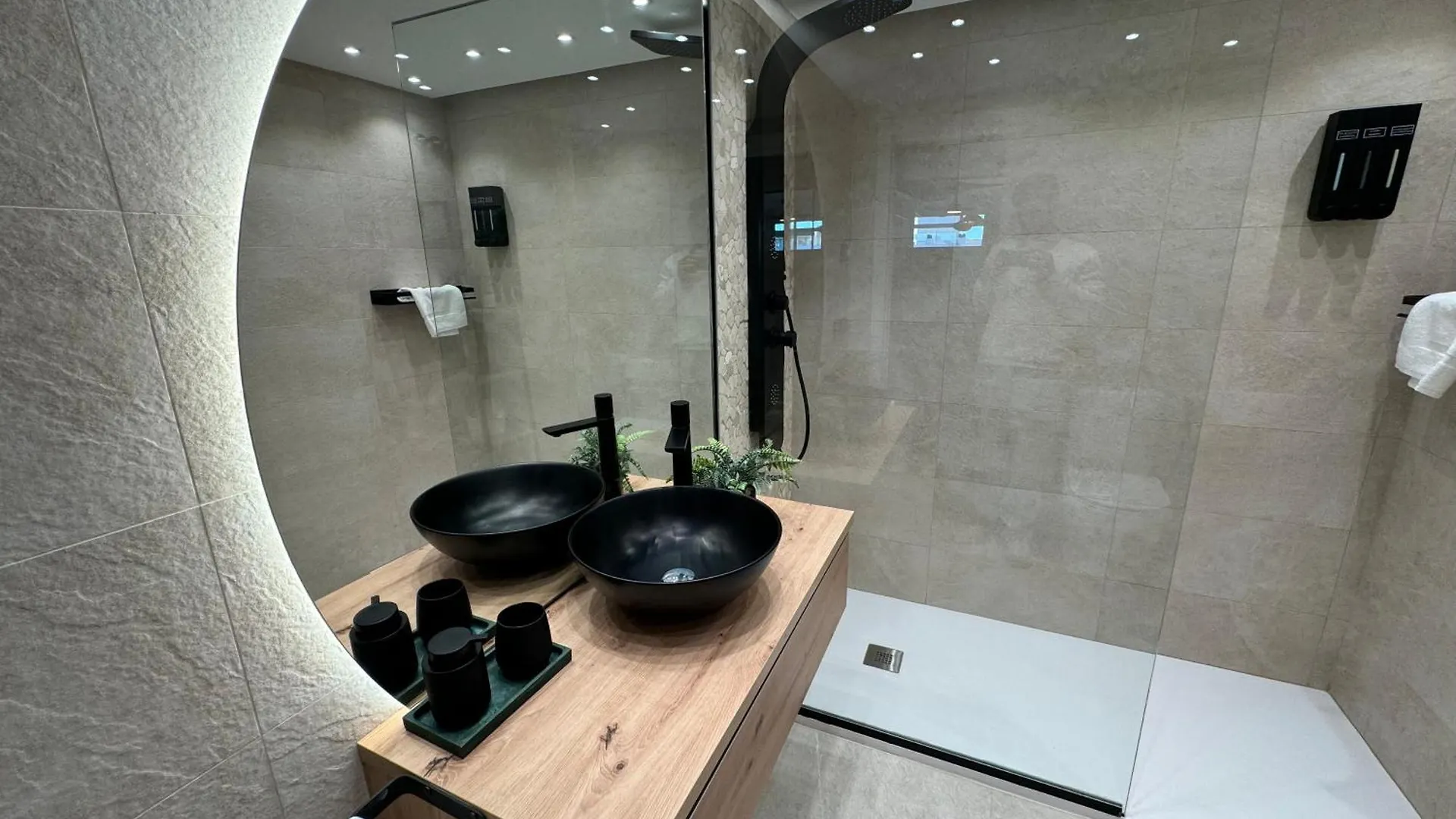 Zelun Suite Torremolinos Center